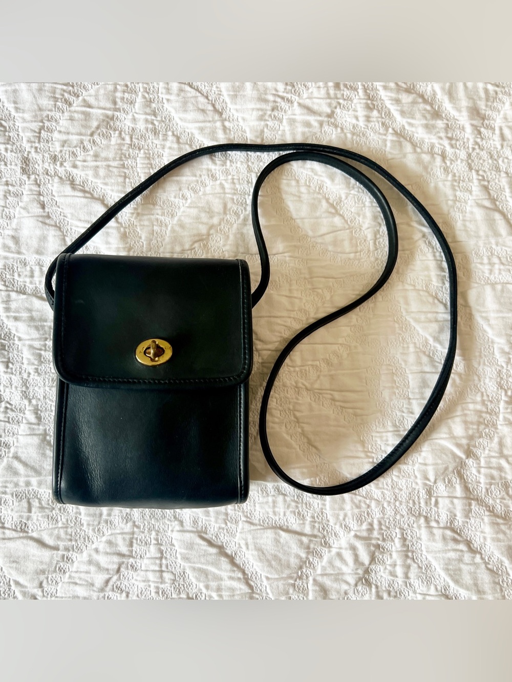 Vintage Coach Scooter Bag in Navy